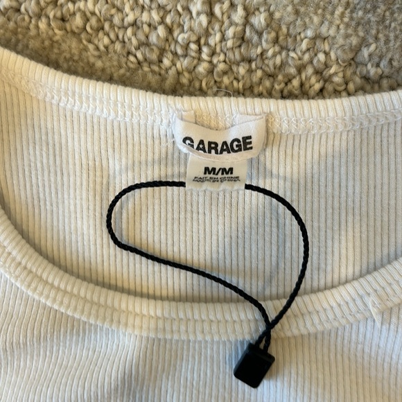 Garage Women’s  long sleeve crop top white size medium - Picture 3 of 3